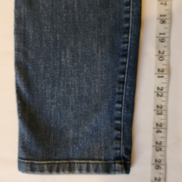 Christopher & Banks Jean's - Picture 6 of 6